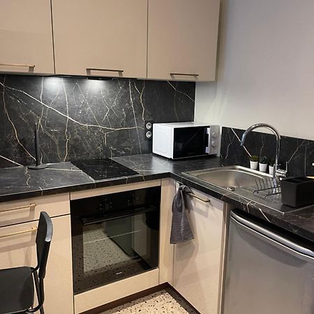 Appartement Au Coeur Du Centre Ville De 卡尔卡松 外观 照片